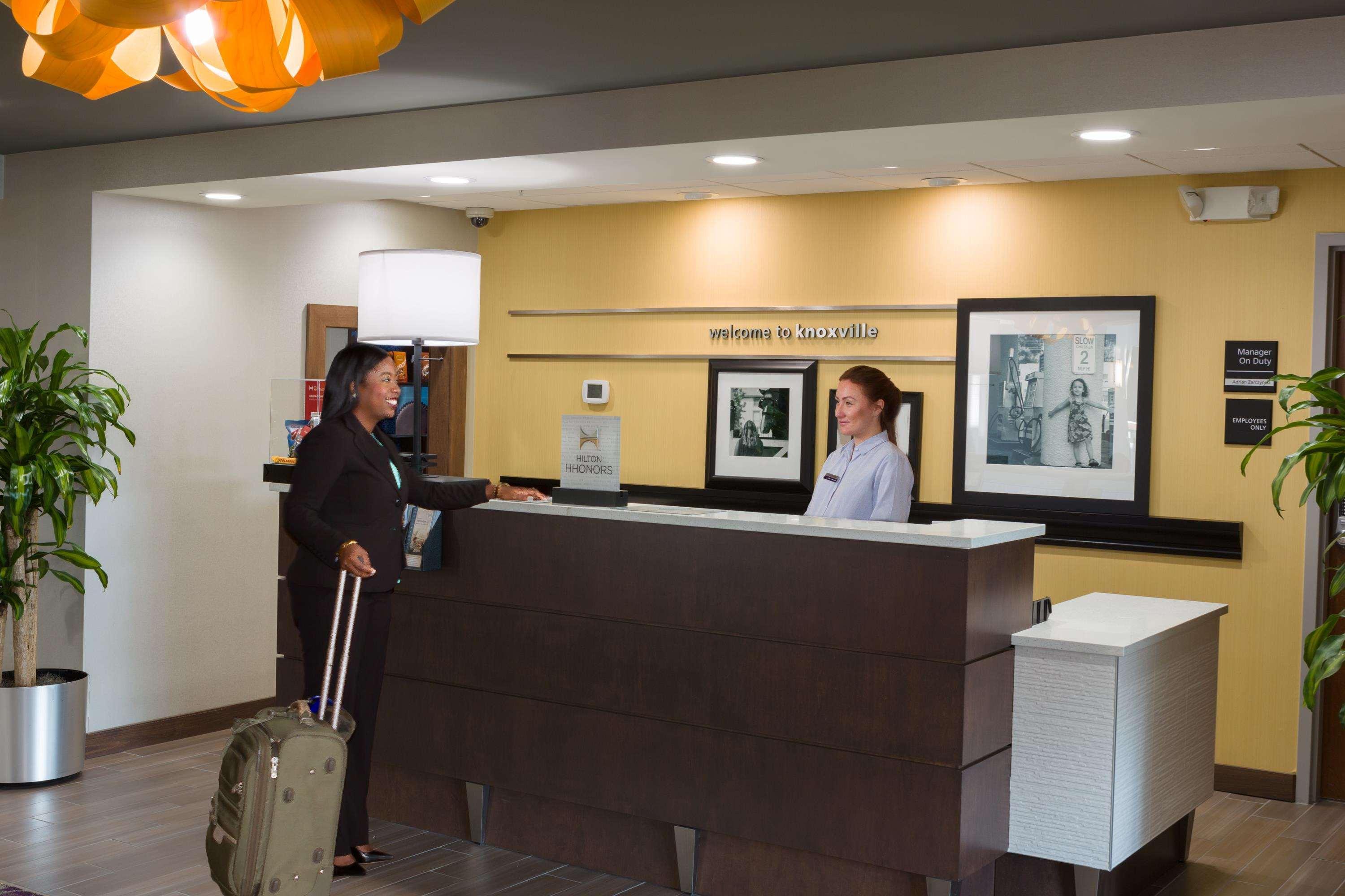 Hampton Inn & Suites - Knoxville Papermill Drive, Tn מראה חיצוני תמונה